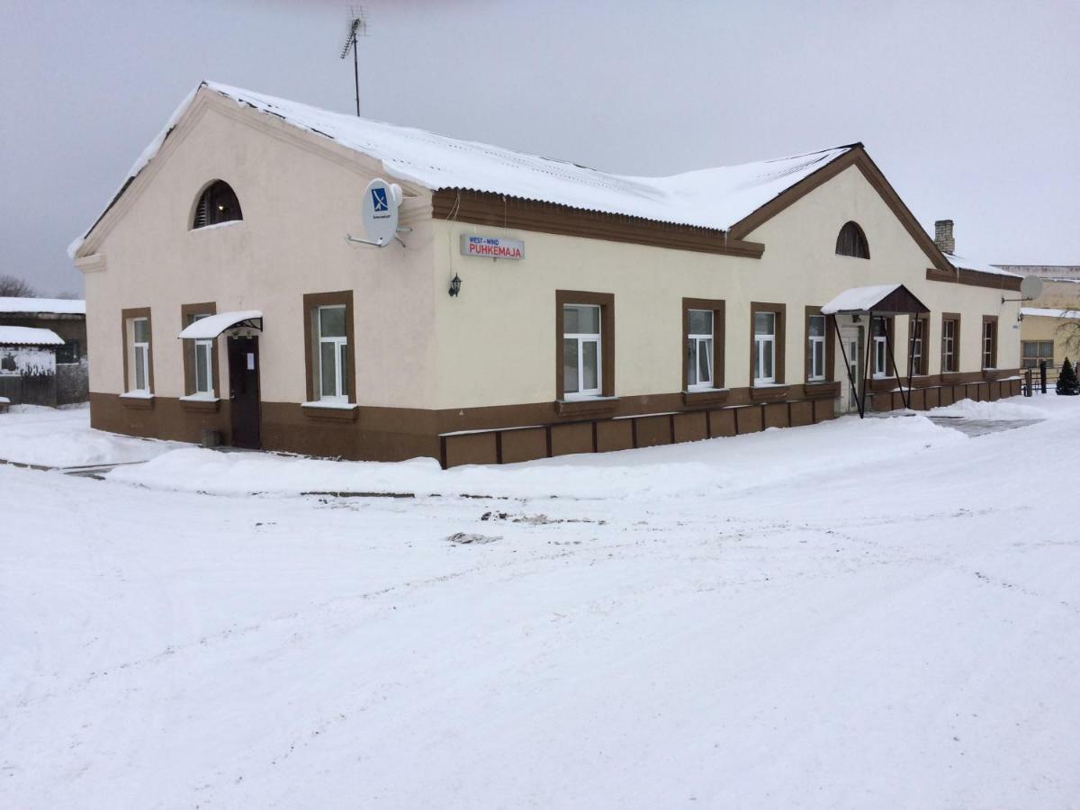 Westwind Puhkemaja Hotel Kunda Exterior photo